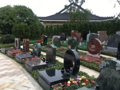 艺术墓碑：展现生命的故事，转达永恒的情绪